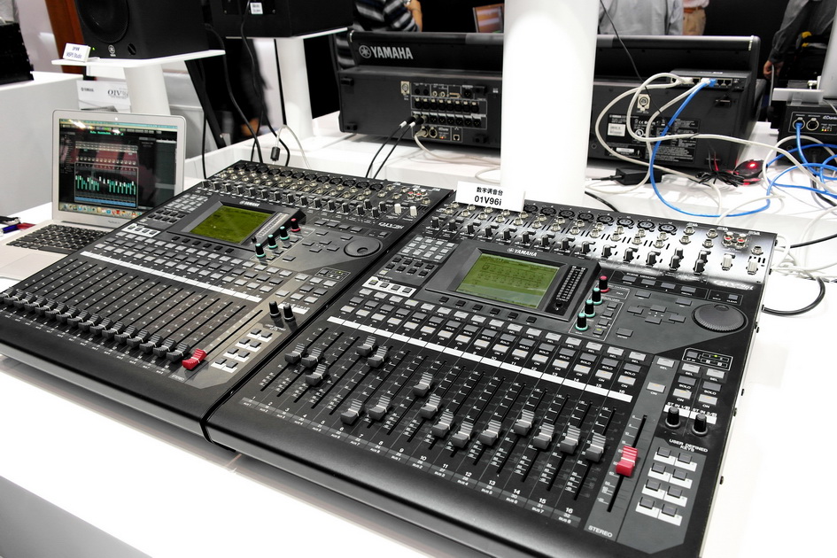 j9集团专业音响新产品亮相PALM EXPO 2013展会 