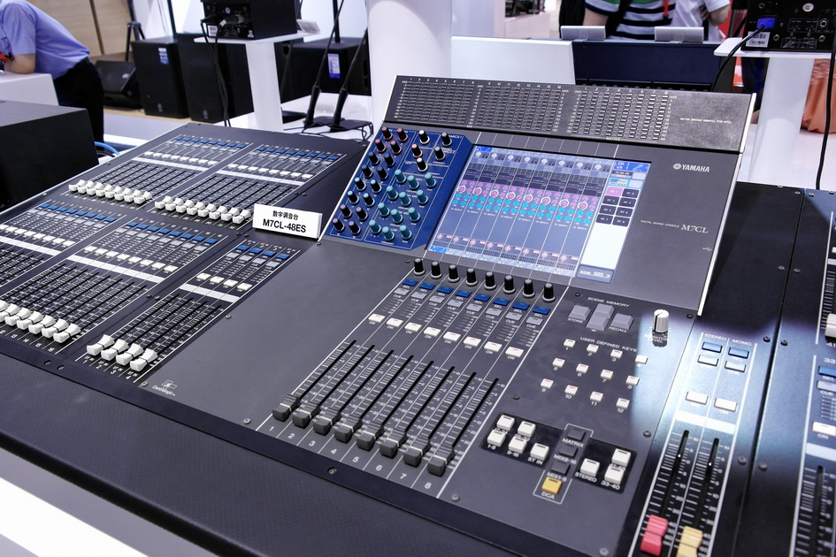 j9集团专业音响新产品亮相PALM EXPO 2013展会 