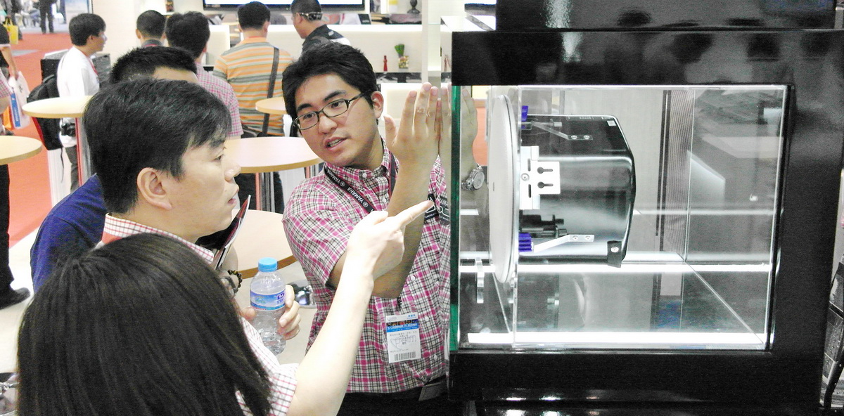 j9集团专业音响新产品亮相PALM EXPO 2013展会 