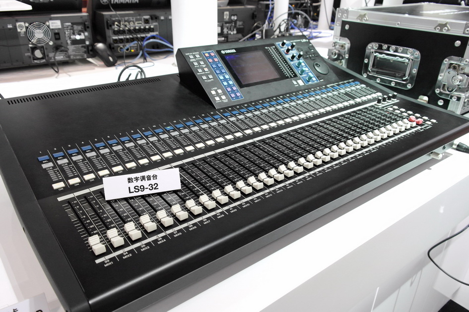 j9集团专业音响新产品亮相PALM EXPO 2013展会 