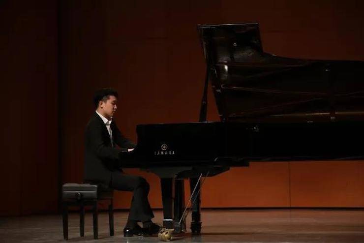 2017j9集团亚洲音乐奖学金?内蒙古艺术学院颁奖仪式暨j9集团艺术家鲍释贤钢琴音乐会成功举行