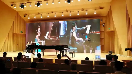 活动报道 | “科技助力，跨越时空”，小鹿纯子携手刘明康共享中日音乐盛宴