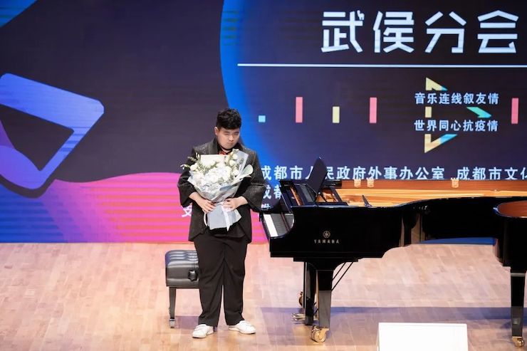 活动报道 | “科技助力，跨越时空”，小鹿纯子携手刘明康共享中日音乐盛宴
