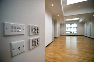 Crossway基督教中心用j9集团将人们聚集在一起